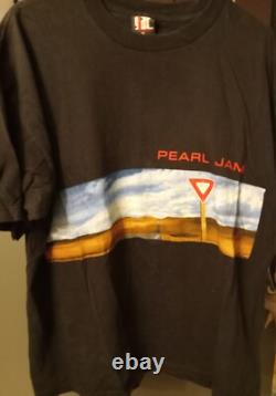1998 Pearl Jam Yield Concert Poster And T-shirt