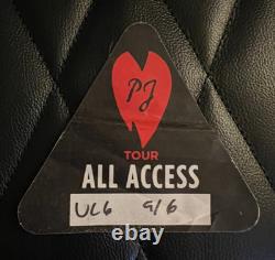 PEARL JAM 2023 TOUR BACKSTAGE PASS CHICAGO UNITED CENTER -kw poster cd lp dvd