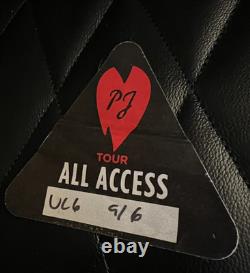 PEARL JAM 2023 TOUR BACKSTAGE PASS CHICAGO UNITED CENTER -kw poster cd lp dvd