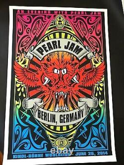 PEARL JAM BERLIN 2014 Screened RARE Official Poster Print TAZ 24X36