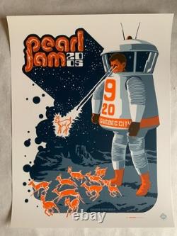 Pearl Jam 2005 Quebec City Poster Tour Canada Collisee Pepsi Arena 9-20-05 Mint