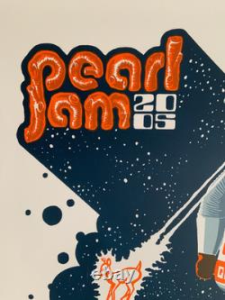 Pearl Jam 2005 Quebec City Poster Tour Canada Collisee Pepsi Arena 9-20-05 Mint
