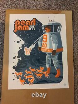 Pearl Jam 2005 Quebec City Poster Tour Du Canada Collisee Pepsi Arena 9-20-05