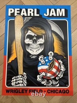 Pearl Jam 2016 Wrigley Field Chicago Poster Sean Cliver Show Edition