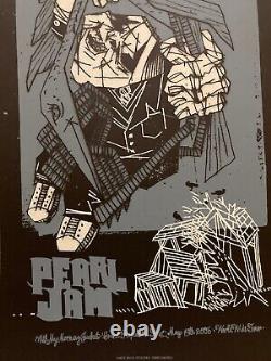 Pearl Jam Grand Rapids 2006 Poster Ames Bros Mint 5/19/2006 13 x 30