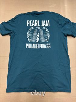 Pearl Jam Philadelphia Button Sticker Token Tee Shirt L Not Poster Hat SOLD OUT
