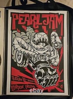 Pearl Jam Poster 2009 London, England Acorn Mint