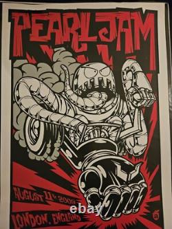 Pearl Jam Poster 2009 London, England Acorn Mint