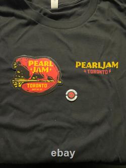 Pearl Jam Toronto, ON Sep 8/22 Button Sticker Tee Shirt L Poster Mint Hamilton