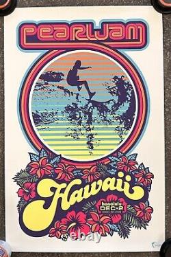 Pearl Jam with Kings of Leon Honolulu Hawaii Dec 2nd Poster, 26 x 17