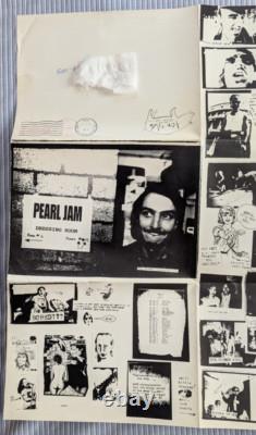 VERY RARE PEARL JAM 1994 10C Newsletter POSTER 18x24 Ten Club Fan PJ Vitalogy 10